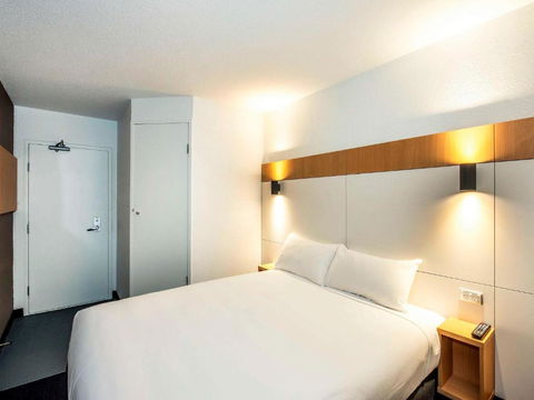 Ibis Budget - Enfield - Rental Cars 1