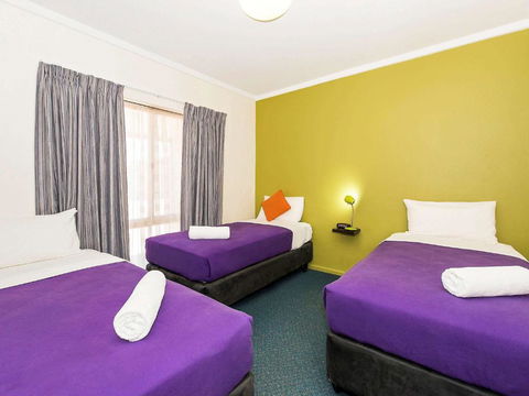 Ibis Styles Geraldton - Rental Cars 2