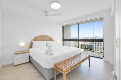 Impeccable Oceanfront 2-Bed With BBQ, Views & Pool - Rental Cars 2