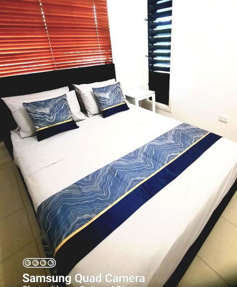 ISLAND ROOM On Magnetic Island - Rental Cars 0
