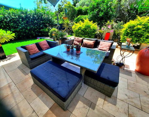 ISLAND ROOM On Magnetic Island - Rental Cars 3