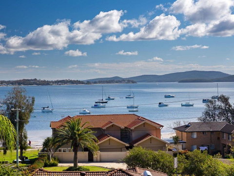 Aislinn' 3/273 Corrie Parade - Air Con, Water Views, BBQ - Rental Cars 0