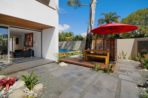 Alamode Apartments - Rental Cars 1