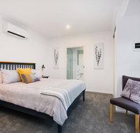 Albury Yalandra Apartment 2 - Rental Cars