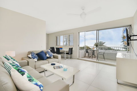 Alex Beach Apt Bilgola4 - Rental Cars 3