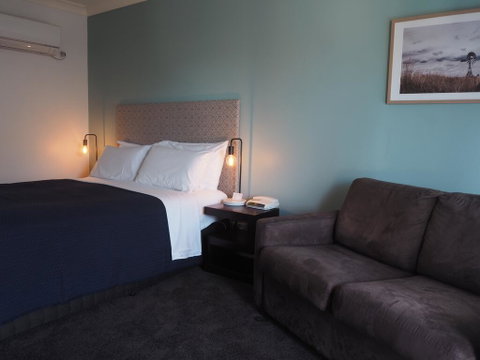 Alexandra Place - Rental Cars 3