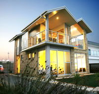 Aloha Beachfront Port Fairy - Rental Cars