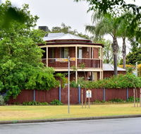 Anchorage Guest House and Self-contained Accommodation - Rental Cars
