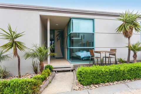 Anglesea River Apartments - Spa Apartment 23 - Rental Cars 0