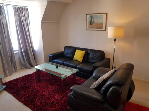 Apartment In East Perth - Rental Cars 2