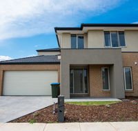 Apple House Point Cook - Rental Cars