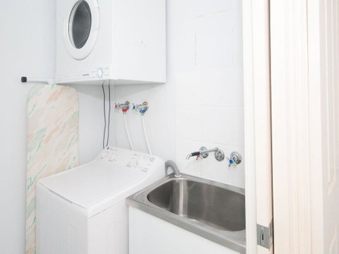 Aquarius Apartment 4 - Rental Cars 1