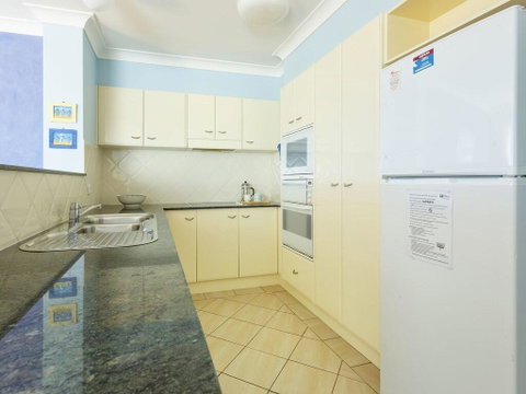 Aquarius Apartment 7 - Rental Cars 3