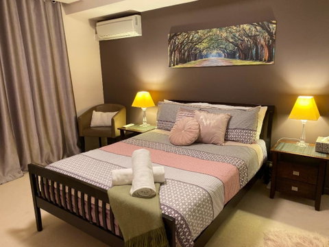 ARENA RESORT STYLE EXEC FREE NETFLIX WIFI WINE - Rental Cars 3