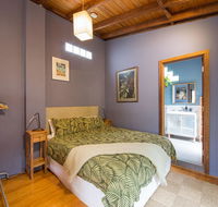 Art  Garden Retreat - Rental Cars