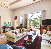 Arty Warehouse Apartment - stroll to South beach - Rental Cars
