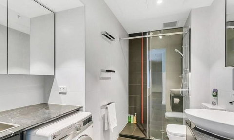 Luxury 2 Bdrm In Watson At Walkerville With Balcony, FREE Carpark, Near Adelaide CBD - Rental Cars 1