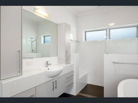 Maison De Samy Entire Swan River Bliss Australia - Rental Cars 3