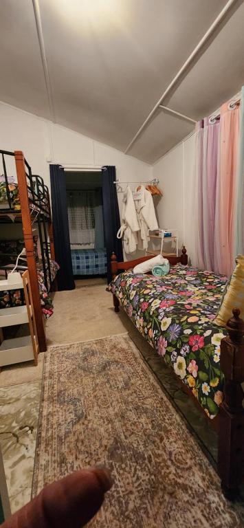 Meyenburg Dorm Room - Rental Cars 0