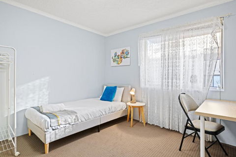 Modern Private Single Room - Centrally Located At Liverpool - Shared Bathroom - Rental Cars 0