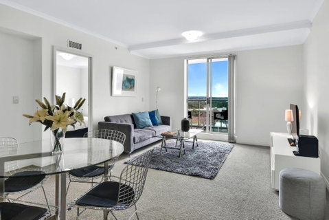 Modern Spacious Chatswood Apartment H1016 - Rental Cars 0