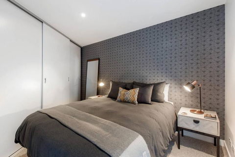 Monochrome And Matte - Sophisticated Loft Living - Rental Cars 3