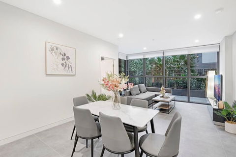 Modern 2B2B APT At Homebush - Rental Cars 0