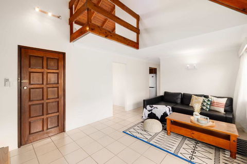 New 4BR Modern & Stylish Heritage Hideaway WiFi - Rental Cars 3