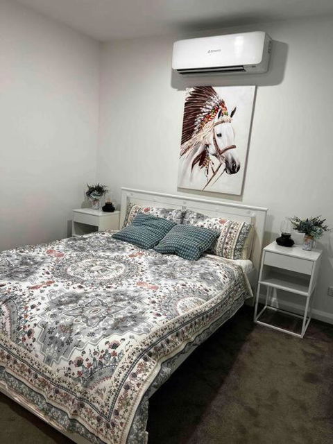 New And Sophisticated Home - Rental Cars 1