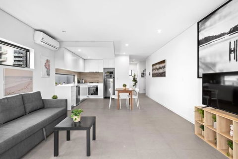 New Modern 2BR 2baths Apt In Homebush Sleeps 6 - Rental Cars 0