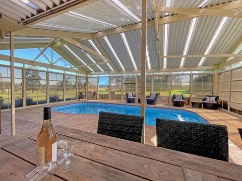 Nottage Cottage - Rental Cars 0