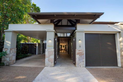 NYARU Villa Port Douglas, QLD - Rental Cars 0