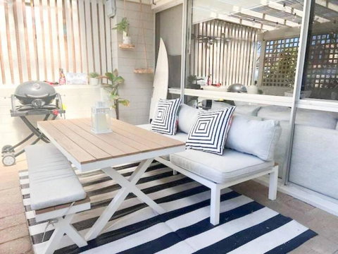 Palm Cove Villa - Rental Cars 0