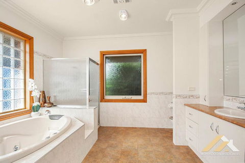 Perfect Entertainer-s Home With Pool - Rental Cars 2