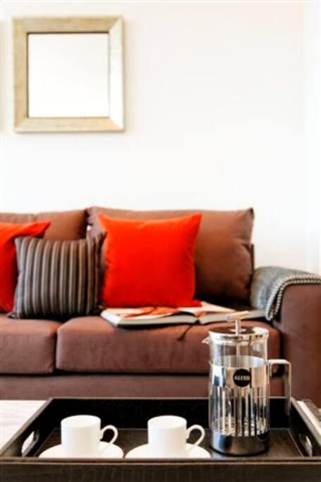 Perfectly Located Crows Nest Apartment C404 - Rental Cars 1