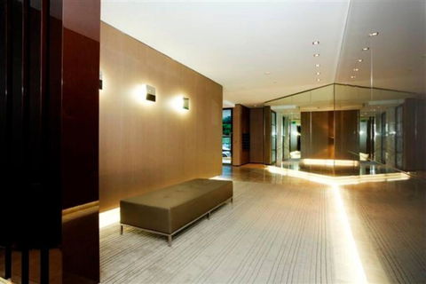 Perfectly Located Crows Nest Apartment C404 - Rental Cars 3