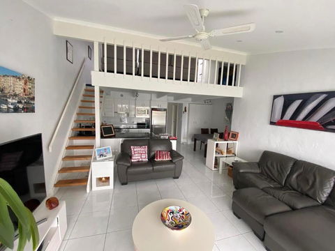 Port Lincoln Marina Waterfront Apartment - Rental Cars 0