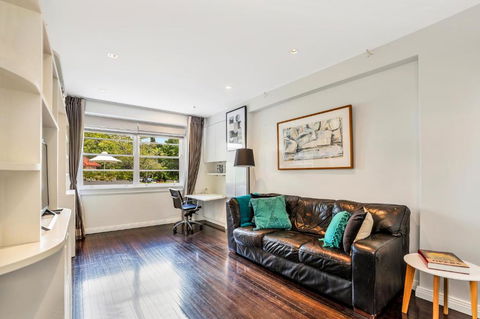 Premium Double Bay 3 Bedroom Apartment - Rental Cars 3