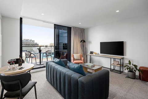 Quest Collingwood - Rental Cars 0