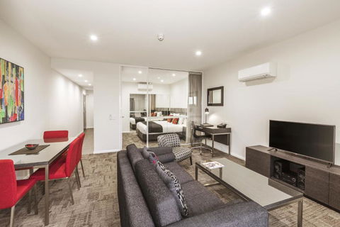 Quest Liverpool - Rental Cars 2