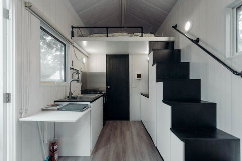 Raintree Farmstay By Tiny Away - Rental Cars 3