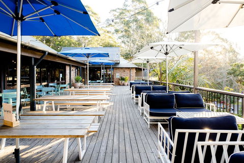 Avoca Beach Hotel - Rental Cars 0