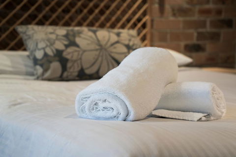Avoca Beach Hotel - Rental Cars 2