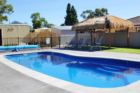 Avondel Caravan Park - Rental Cars 0