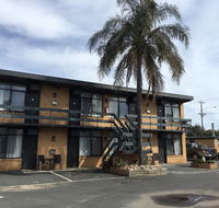 Avondel Motor Inn - Rental Cars