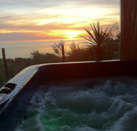 Award Winning Beach Front Retreat - Rental Cars