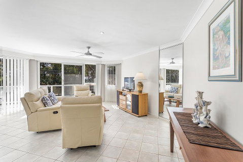 Bagnall Beach Apartments Unit 5-153 Government Rd - Rental Cars 1
