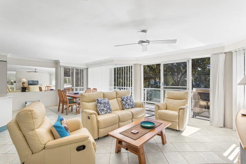 Bagnall Beach Apartments Unit 5-153 Government Rd - Rental Cars 0