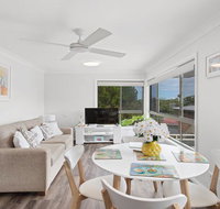 Bagnall Cottage on Government Road - Rental Cars