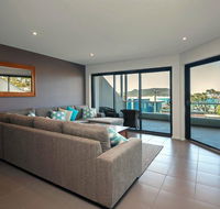 Barefoot Bliss  Fingal Bay - Rental Cars